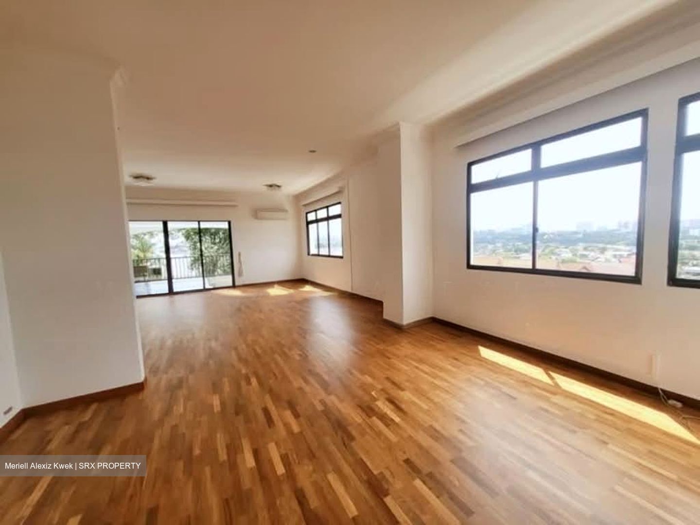 Fifth Avenue (D10), Detached #544435131